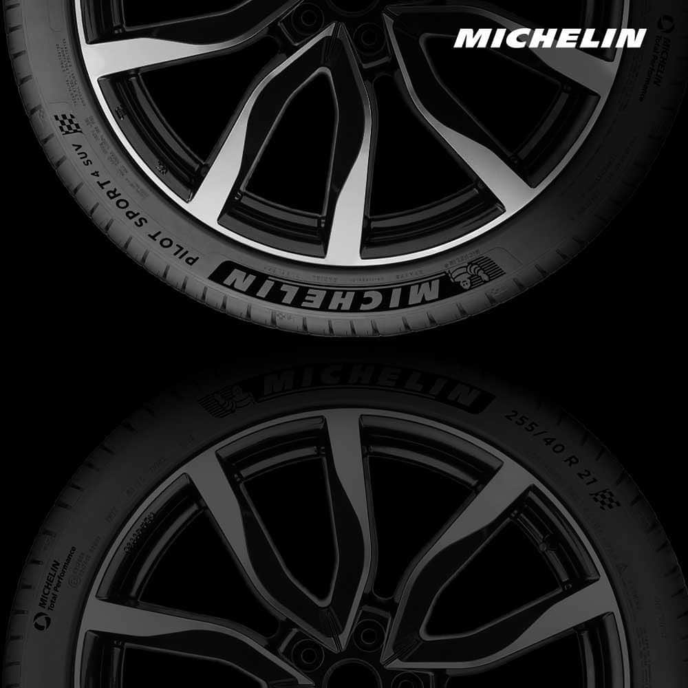 ミシュランさんのインスタグラム写真 - (ミシュランInstagram)「No matter the season, the MICHELIN® Pilot® Sport All Season 4 tire delivers superior performance. Click for testing details. #PSAS4」12月11日 6時10分 - michelinusa
