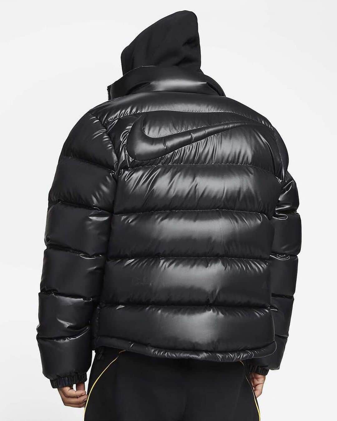 Freshnessのインスタグラム：「NOCTA, Drake's upcoming sub-label with Nike, is set to release a range of bubble coats, hoodies, track pants, and socks in a palette of black and yellow. Expect to see everything at Nike SNKRS on Dec. 19th #freshnessmag」