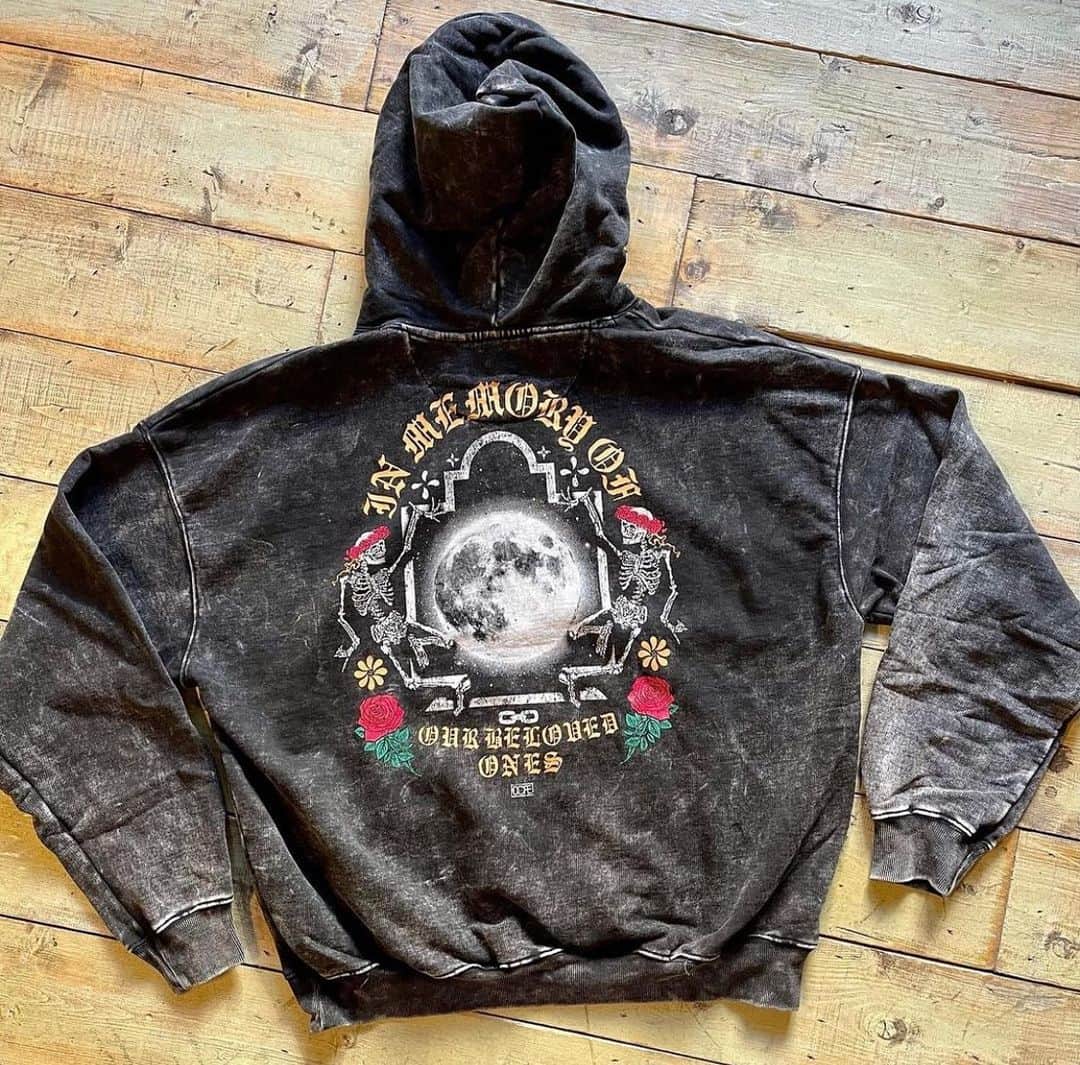 DOPEのインスタグラム：「The detail. Beloved Ones Hoodie. 🔥」