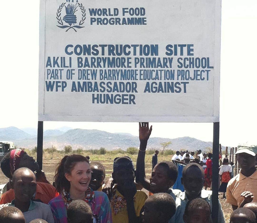 ドリュー・バリモアさんのインスタグラム写真 - (ドリュー・バリモアInstagram)「Congratulations to the UN World Food Programme on being awarded the 2020 #NobelPeacePrize. Where there is conflict, there is hunger and WFP is the world's first responder, providing lifesaving meals to millions of families in their darkest hour of need. Join me and @worldfoodprogramme in our mission to end hunger. Follow WFP to find out how you can help make a difference! ALSO LINK IN BIO TO READ MY STORY ABOUT HOW I WAS INTRODUCED TO THIS INVALUABLE ORGANIZATION, and how it changed my life.」12月11日 6時56分 - drewbarrymore