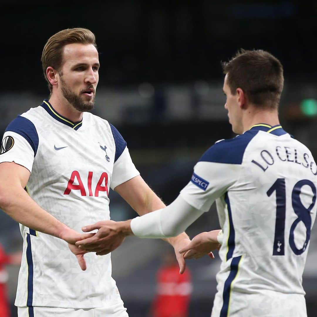 ハリー・ケインのインスタグラム：「Solid performance to finish top of the group. Look forward to the knockouts now. #COYS」
