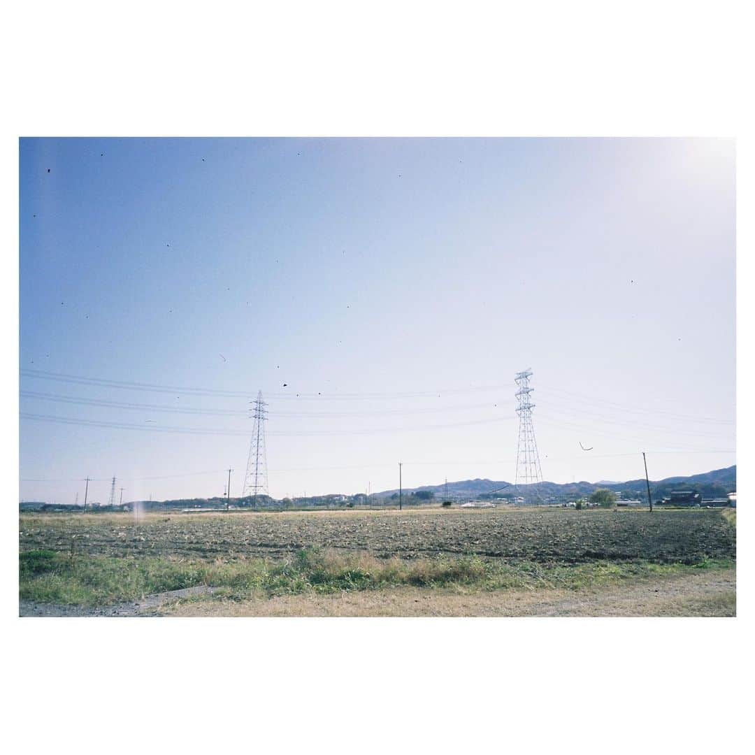 工藤大輝のインスタグラム：「鳥かと思いきや塵。それも味かな。 #filmcamera #minoltatc1」