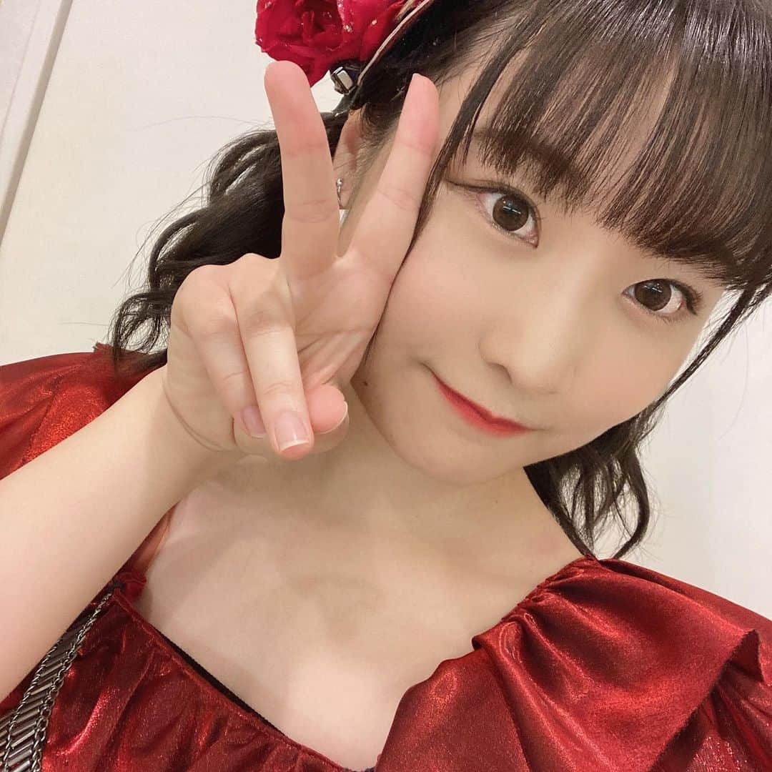 池田楓さんのインスタグラム写真 - (池田楓Instagram)「🥀  インスタグラム頑張るぞー！  #ばら #idol #followｍe #follow #red  #アイドル #アイドル衣装 #メイク  #❤️ #ツインテール #SKE48」12月11日 7時49分 - kaede_ske48