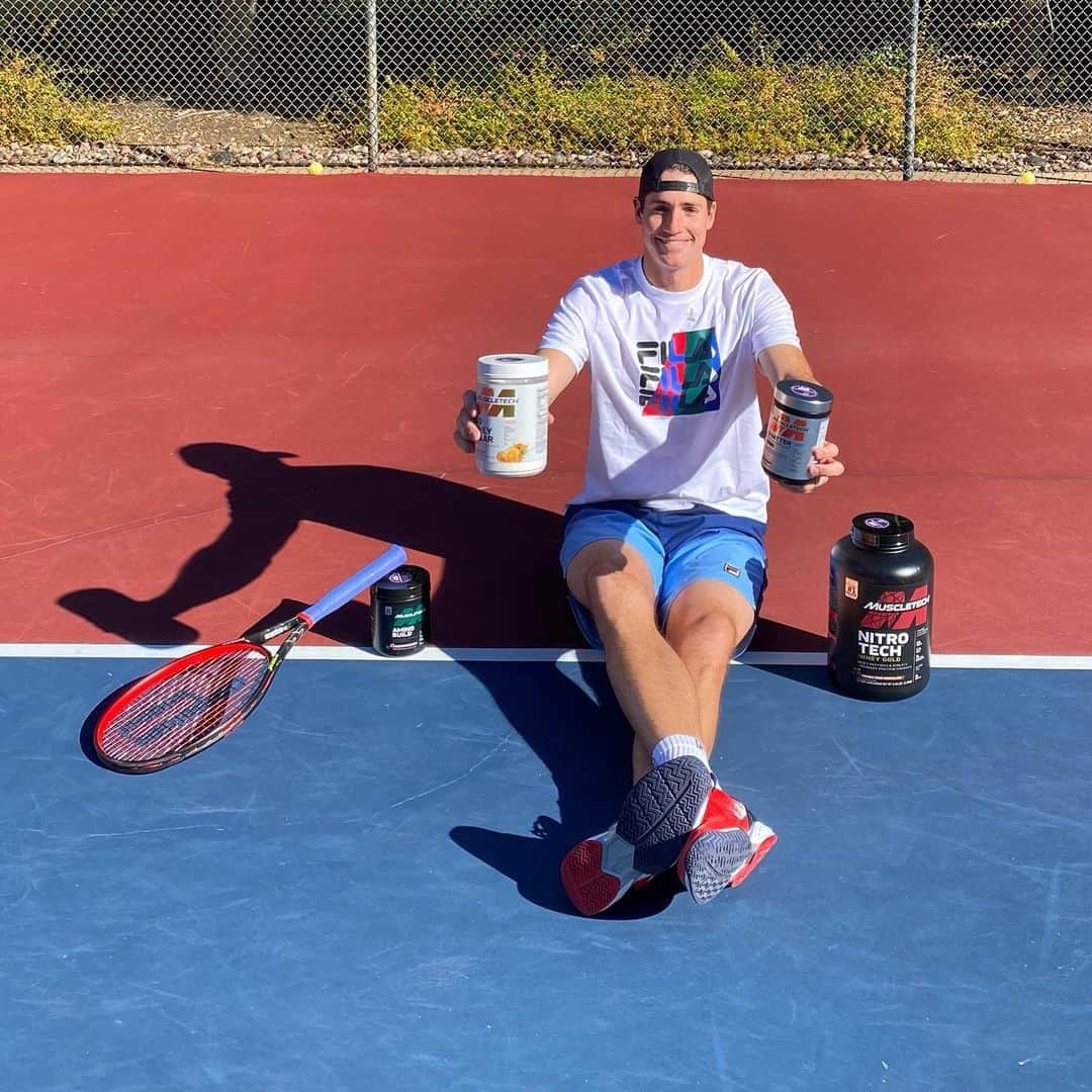 ジョン・イスナーのインスタグラム：「I want to give my friends and family the gift of strength this holiday season, so I’m going to head over to @VitaminShoppe and stock them up on @MuscleTech. MuscleTech’s supplements, like NitroTech (protein) and Shatter (pre-workout) help me keep a healthy lifestyle and hit the court ready to play my best. There’s nothing else like it out there.   Want to try it out? MuscleTech and I have teamed up to give you a chance to win a prize pack of different MuscleTech products!   To enter:  1) Like this post  2) Go follow @muscletech  3) Comment and tag 2 friends that you're working out with this holiday season  *Only open to US residents  **Contest closed Tuesday, December 15th. #Ad #muscletech #muscletech_partner #StrengthRedefined」