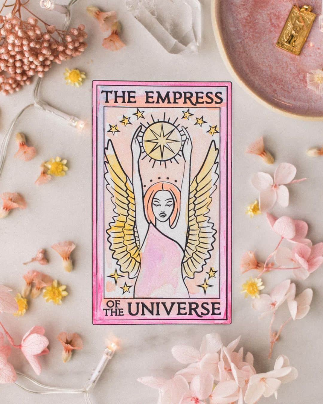 SPELLさんのインスタグラム写真 - (SPELLInstagram)「✧ Twelve days of ORACLE OFFERINGS ✧ Day Eleven ~ The Empress of the Universe Win our epic best of Byron Empress prize pack for you and a friend: ✧ @sippinstant coffee pack ✧ Plants For The People book by @erinlovellverinder ✧ @naskin__ DUO Kit: 1 x Body POD & 1 x Face POD  ✧ $500 Spell voucher ✧ 1 x Large Travel Bowl + 1 x Ceramic Travel Cup from @potteryfortheplanet  ✧ @byronbaycookies gift tin  ✧ 2 x Spell x @tessguinery enamel cups  ✧ @wanderingfolk rug  ✧ @seedandsproutco Home Composting gift set . To enter:  STEP ONE: Tag your bestie below STEP TWO: Head to our website to enter, link in bio. #spell12daysxmas Closes 9:59am AEDT Saturday Dec 12th / 2:59pm PST Friday Dec 11th. Winner will be emailed and announced at 10am AEDT Monday Dec 14th.」12月11日 8時07分 - spell