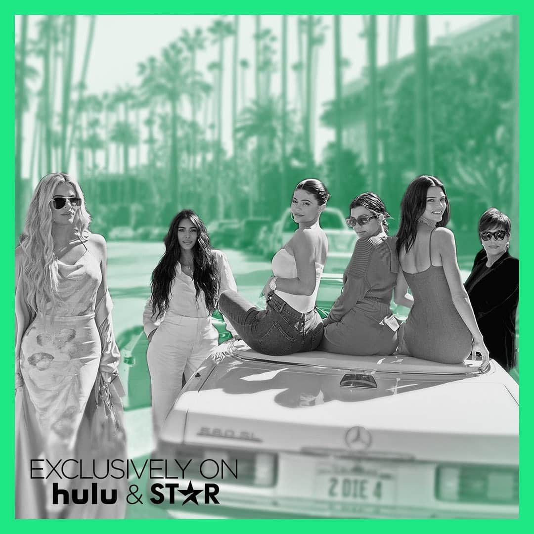 クリス・ジェンナーさんのインスタグラム写真 - (クリス・ジェンナーInstagram)「Excited to announce our new multi year partnership with Hulu and Star and what’s to come in 2021 @hulu #Hulu2021」12月11日 8時16分 - krisjenner