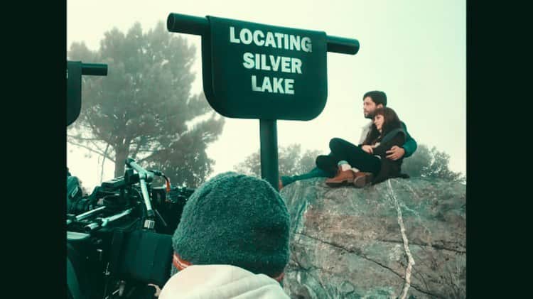 オーブリー・ピープルズのインスタグラム：「locating silver lake now streaming on @hulu 🎈」