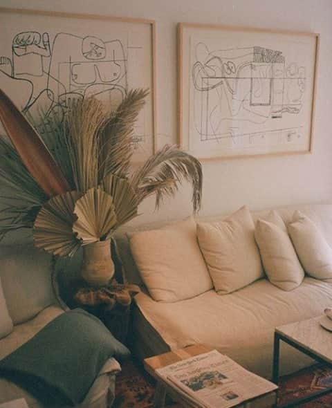 カレントエリオットのインスタグラム：「setting the scene for a weekend in  #interior #inspo #design」