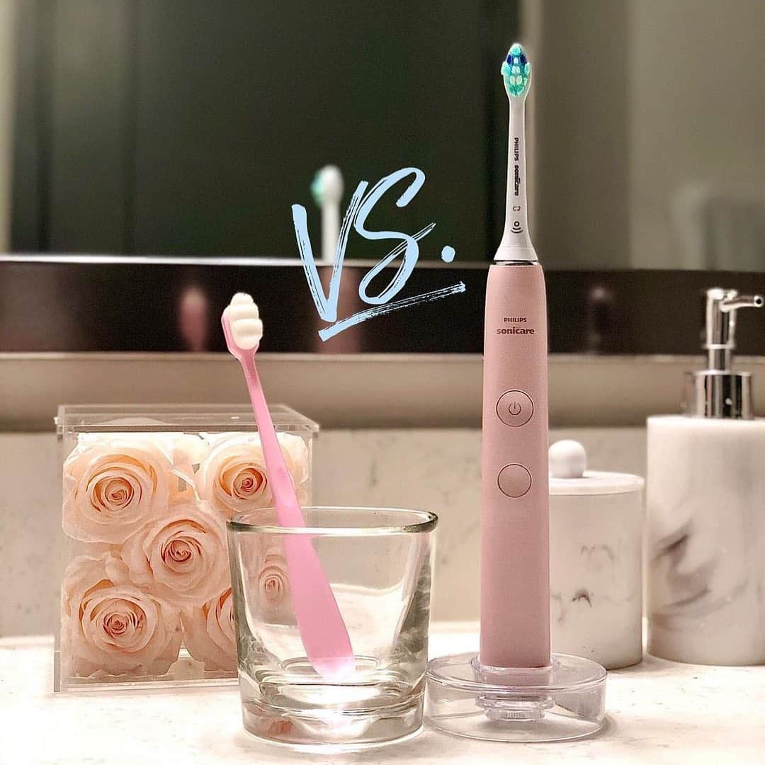 Philips Sonicareさんのインスタグラム写真 - (Philips SonicareInstagram)「We couldn’t have said it better ourselves! @mariah.dental shares her experience switching from a manual toothbrush to a #PhilipsSonicare. Learn about the benefits below. 👇 Thanks so much for sharing, @mariah.dental! Tag us in a picture of your Sonicare for a chance to be featured on our page!  “Here are a few reasons why you should go electric:   ✨Better at preventing cavities and gum disease  Electric toothbrushes have a vibrating feature that causes rapid micro-movements for a much deeper clean. Studies show that electric toothbrushes remove significantly more plaque and improve gum health when compared to manual toothbrushes.   ✨It does all the work for you! Electric toothbrushes eliminate that arm workout you’d get from brushing with a manual brush. This is especially helpful in people that suffer from conditions like arthritis and carpal tunnel syndrome, as well as adults or kids that might not be brushing effectively.   ✨Built-in timer  Many people make the mistake of brushing their teeth too quickly. You should be brushing your teeth for about two minutes each time. Now, many electric brushes have a feature that tells you that it’s time to stop brushing.”  Share a #shelfie with your #PhilipsSonicare and tag us for a chance to be featured on our page!」12月11日 8時46分 - philipssonicare