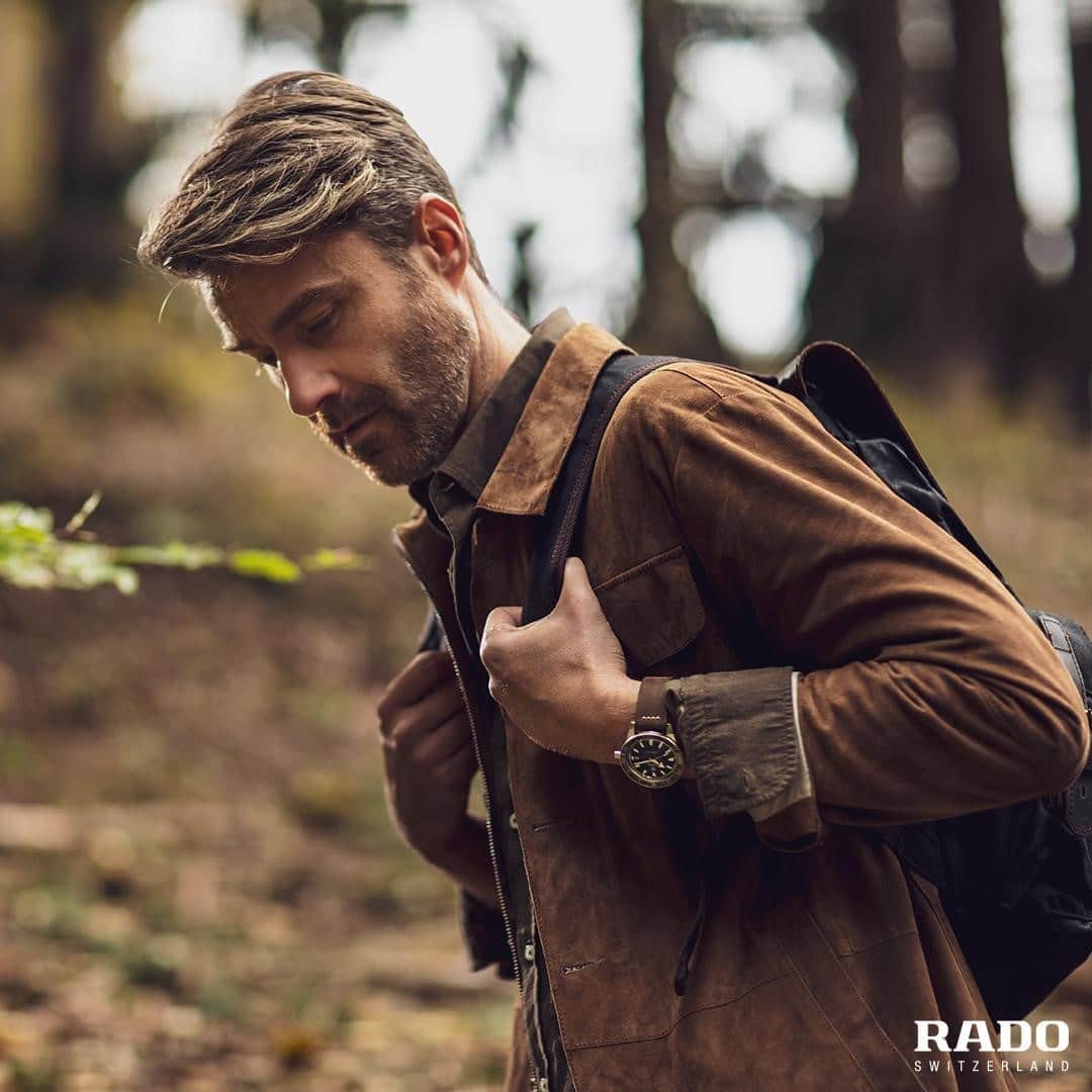 ラドーのインスタグラム：「Take a walk on the wild side with your Captain Cook and encounter a world of adventure. #RadoCaptainCook #Feelit」