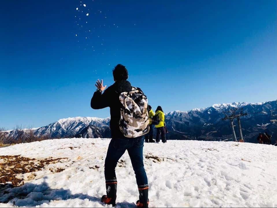 CABINZEROさんのインスタグラム写真 - (CABINZEROInstagram)「Thank you so much @edy3219 for sharing your awesome photo with us! Such a beautiful picture of you and your backpack 😍 #snowwhite cabinzero #thankyou #fan #backpack #bag #travelling #travelblogger #travellife #traveller #instagram #instadaily #instagood #instatravel #instalike #travellover #love #backpack #travelblogger #christmas #comingsoon #snow #beautiful #photography #photooftheday #photo #thankyou #for #sharing  Let’s share your photos/ story with #cabinzero #backpack #team #fans #family #friends」12月11日 19時14分 - cabinzero