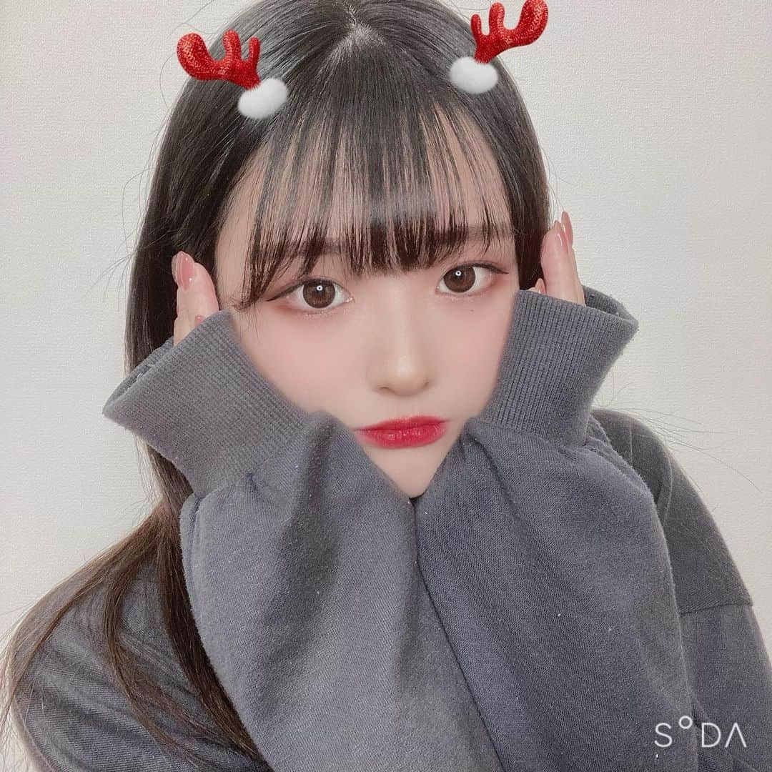 ゆるもちのインスタグラム：「トナカイです可愛がってください🦌 이뻐해주세요 ㅎㅎㅎ」