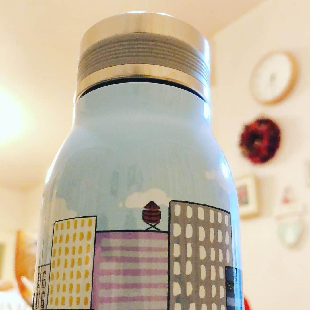 上杉洋史のインスタグラム：「My new stainless bottle. #starbucks #stainlessbottle #katespadenewyork」