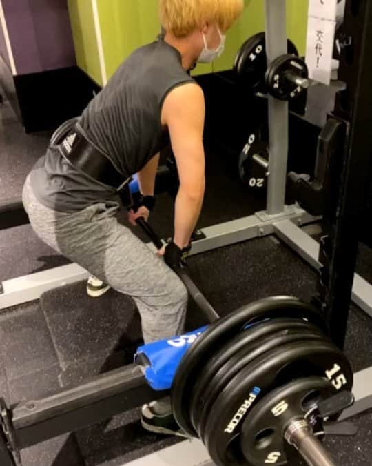 山口いく（アントワネット）のインスタグラム：「160kg→😆👍✨ 170kg→😢👎💢」