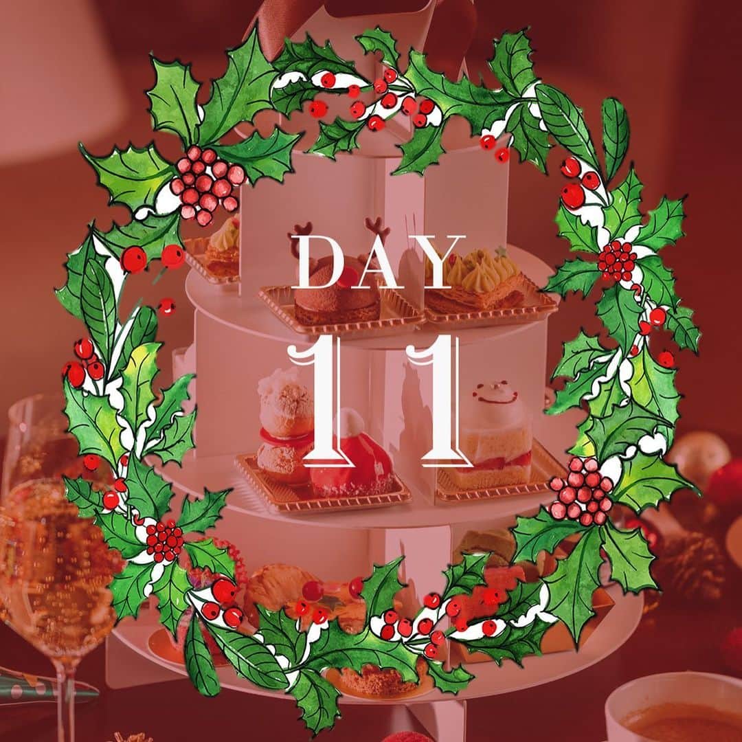 Shangri-La Hotel, Tokyoさんのインスタグラム写真 - (Shangri-La Hotel, TokyoInstagram)「【Count down to Christmas Day 11】 待望のお部屋で優雅なアフタヌーンティープラン第3弾！ クリスマスシーズンだけではなく、1月のストロベリーのアフタヌーンティーにもグストルームにご提供できるプランをローンチしました。 最高のホリデー気分をご堪能ください！ 詳しくはこちら：https://bit.ly/3naEYxY   The holiday season may not be the same this year, but staying in door can still experience the luxurious taste as what we have offered in summer & autumn. The Winter staycation included an in-room special afternoon tea of Christmas & Strewberry. For more details: https://bit.ly/3gBpfpi   #シャングリラ東京 #東京 #銀座 #丸の内 #東京ホテル #ラグジュアリーホテル #GoToトラベル #GoToキャンペーン #ステイケーション #shangrila #shangrilatokyo #Tokyo #Marunouchi #Ginza #LuxuryHotel #TokyoHotel #FutureTravelGuide #FutureTravel #Staycation」12月11日 20時10分 - shangrila_tokyo