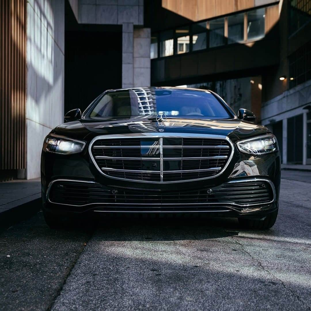 メルセデス・ベンツさんのインスタグラム写真 - (メルセデス・ベンツInstagram)「Say hello to the new face of luxury!�  📷 via @mercedesbenzusa  #MercedesBenz #Sclass #NewSClass #CaresForWhatMatters #Mercedes #Benz」12月11日 12時00分 - mercedesbenz