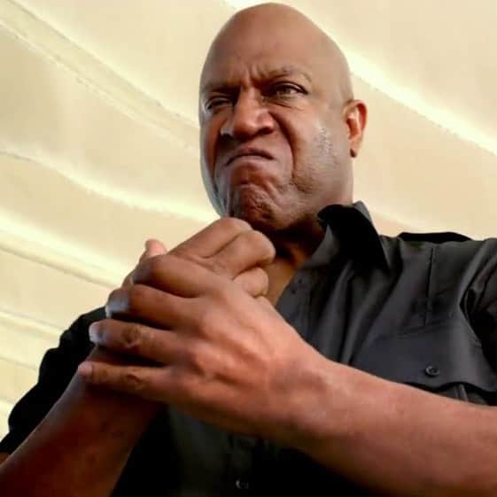 のインスタグラム：「RIP to one of the coolest. Tiny Lister! I got a chance to work with him and he told me “you should slap me in the face in this scene, all the cats that hit me in the face on camera went on to have great careers”  I’ll never forget it....he also threw me across the room in this movie as well. RIP.」