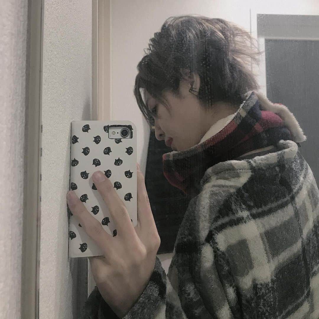小柳歩さんのインスタグラム写真 - (小柳歩Instagram)「#本日の寝癖」12月11日 14時13分 - koyayukoyayu