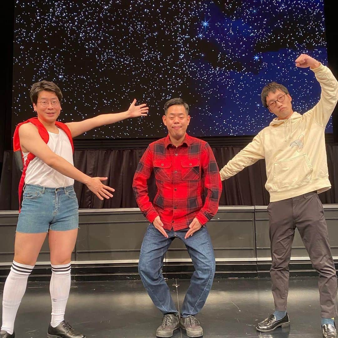 浦井のりひろさんのインスタグラム写真 - (浦井のりひろInstagram)「コントライブ「ねてもさめても宇宙人」ありがとうございました！！  #男性ブランコ #トニーフランク #たもつ選手 #渋谷 #ヨシモト無限大ホール #たくさんのご来場 #ありがとうございました #ねてさめ」12月11日 14時46分 - uraidanbura