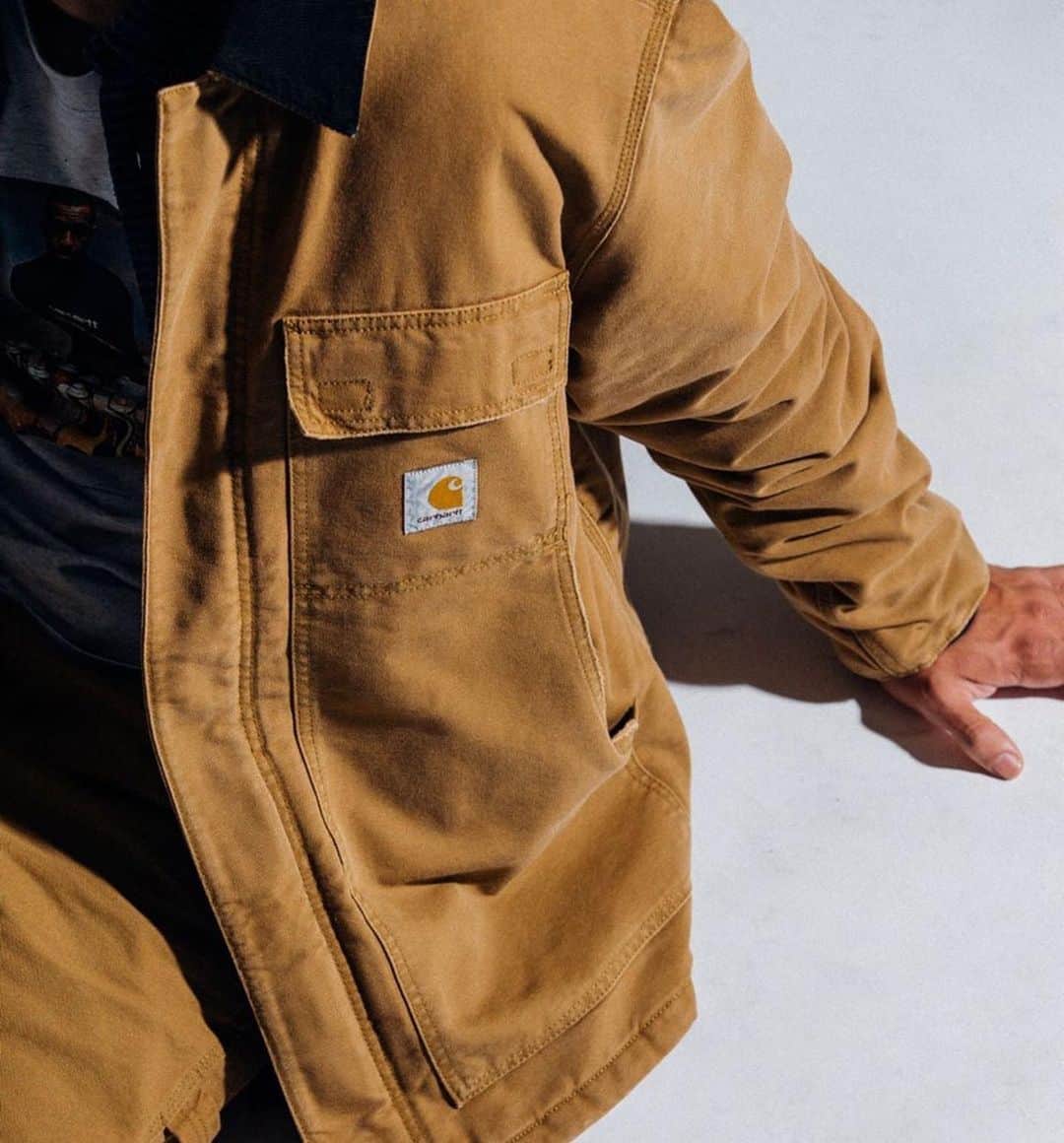 カーハートのインスタグラム：「New for F/W20: the OG Arctic Coat in Organic Cotton (Aged Canvas), feature diamond quilt lining, triple stitched seams & hidden front closure for protection against cold winter temperatures.  Available Carhartt WIP Store & Online Store at carhartt-wip.jp  📸: @zuekster   #CarharttWIP #ArcticCoat #organiccotton」