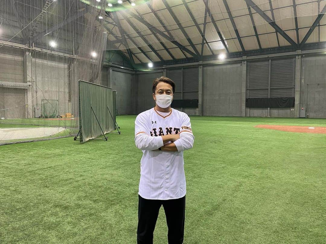 澤村拓一のインスタグラム：「ジャイアンツ球場に荷物を取りに行ってきました😉 @yomiuri.giants 9年8ヶ月、ありがとうございました。 心から感謝しています🙏🍀✨ #出会いに感謝」