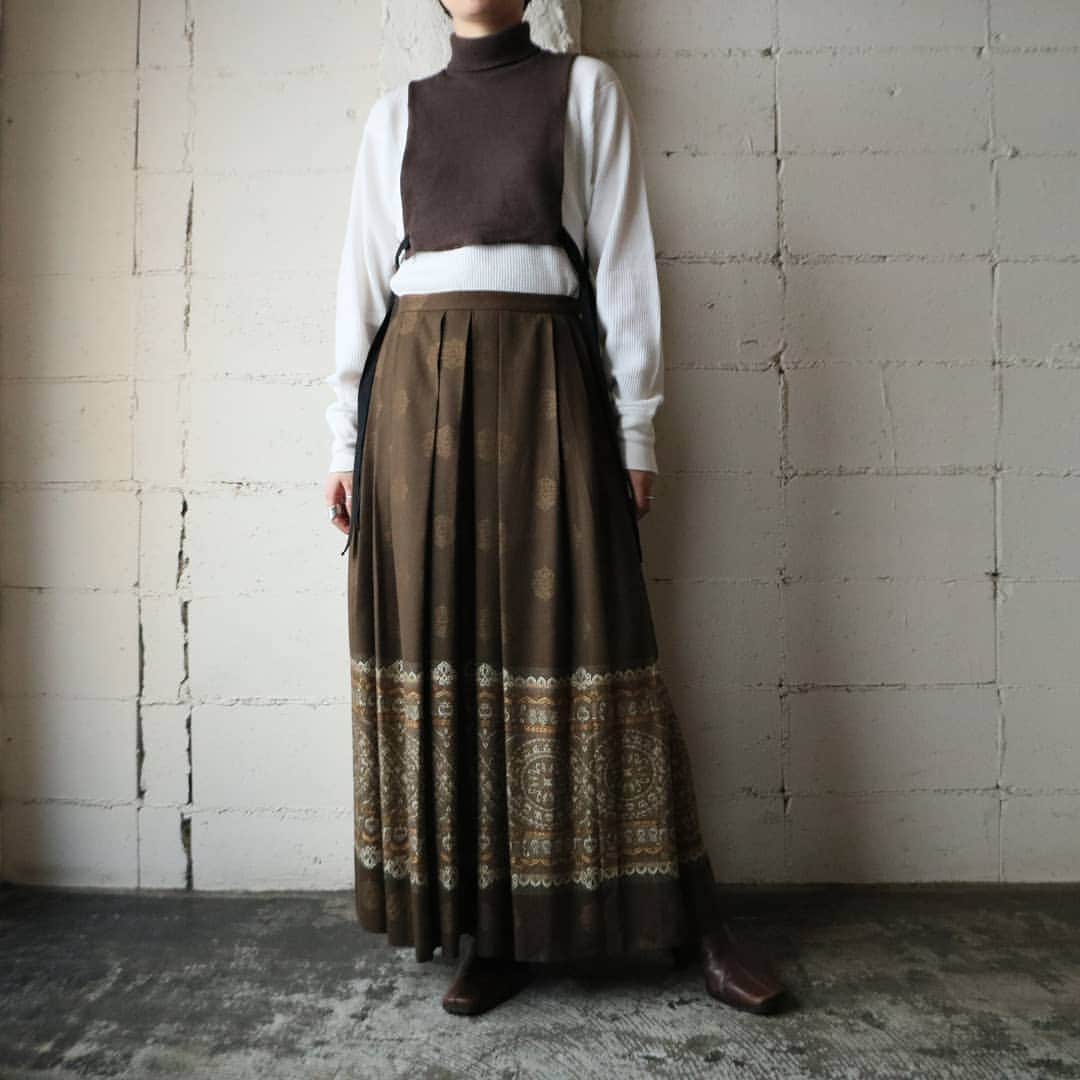 吉祥寺 古着屋 Orfeoのインスタグラム：「. ONLINE SHOP・NEW STOCK  #orfeo #kichijoji #tokyo #vintage #used #fashion #coordinate #outfit . . . スタッフ募集についてはこちら→https://www.instagram.com/p/CHcEl3Tl1Sk/?igshid=1j1r0z0xinhmp .  ONLINE SHOP掲載商品のお問い合わせはONLINE SHOPからのメール、またはインスタグラムのプロフィール記載のメールアドレスよりお願いいたします ショッピングリンク無しのインスタグラム、ストーリー掲載商品も個別に通販承りますのでメール(orfeokichijoji@yahoo.co.jp)にてお問い合わせください」