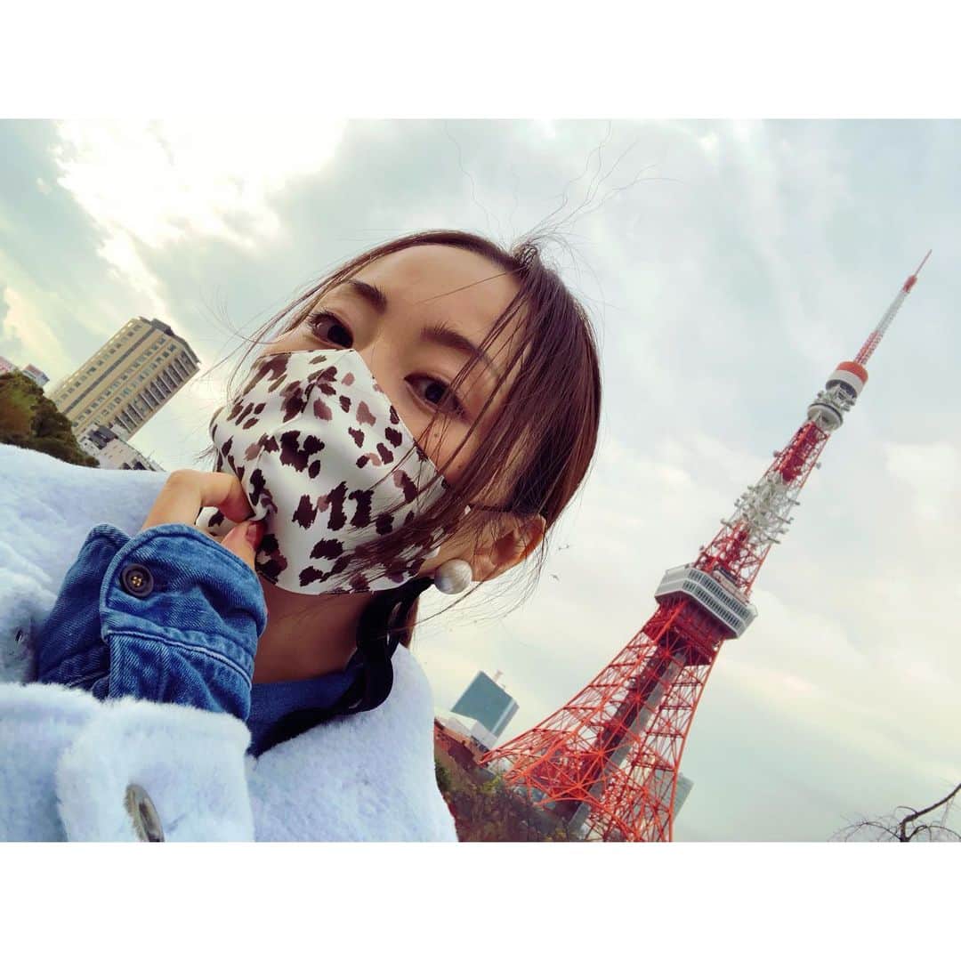 木南晴夏さんのインスタグラム写真 - (木南晴夏Instagram)「東京タワーとマスクと時々アタシ」12月11日 17時20分 - kinamitopan