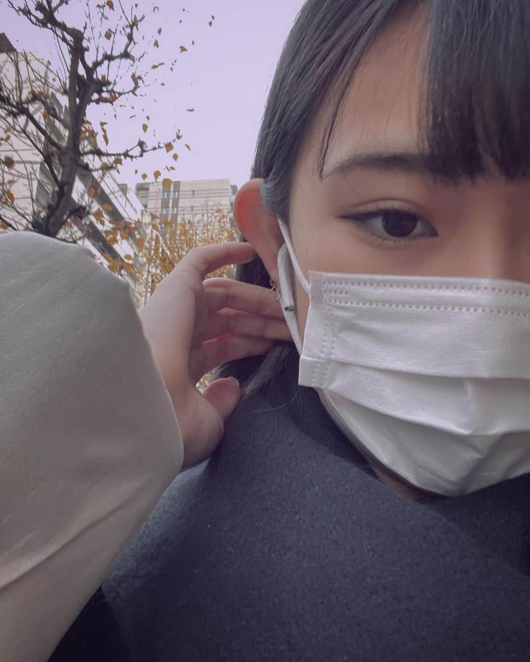 かれんのインスタグラム：「冬だよボケ」