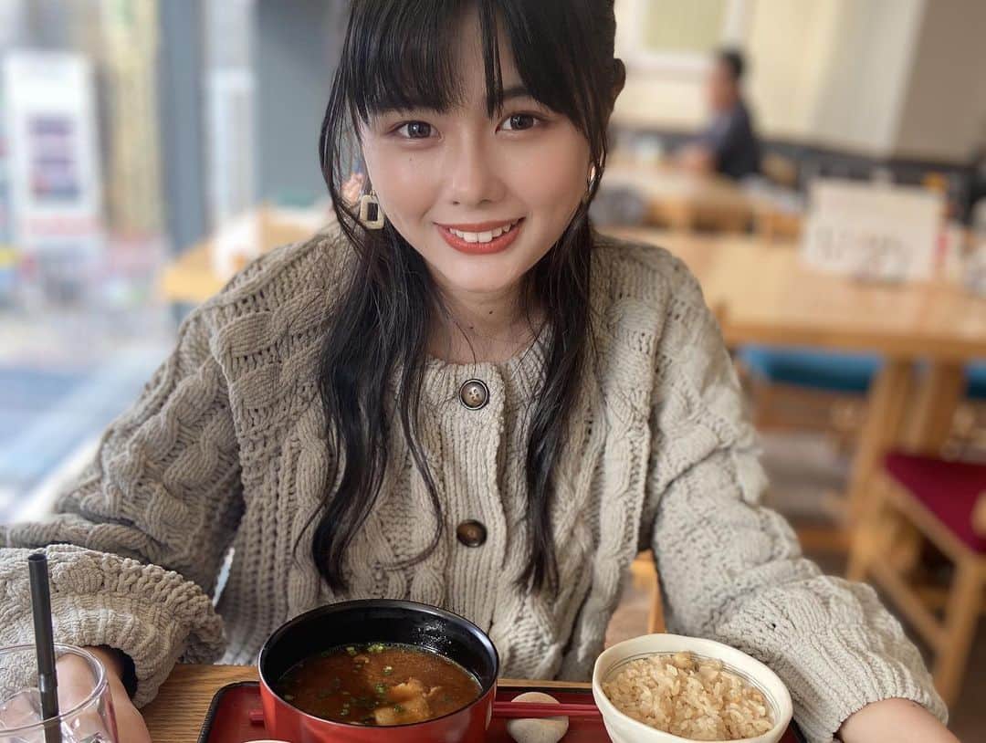 蒼山みことさんのインスタグラム写真 - (蒼山みことInstagram)「昨日、スクランブルスクエアに行ってご飯食べたよー🥰 The 和食🍚🐟 美味しかった〜😋  そしてお店から見える眺めも良くて最高でした。  #newpost #photo #photography #渋谷 #shibuya #スクランブルスクエア #和食 #和食ごはん #和食ランチ #撮影 #撮影モデル #ポートレート #無加工 #ミスid #ミスid2021 #タレント #グラビア #インスタグラビア #グラビアアイドル #いいね #いいね返し #いいね返しは絶対 #lfl #l4l #likeforlikes #like4likes #instaphoto #instagood #follow #followme」12月11日 17時54分 - mikoto__aoyama0917