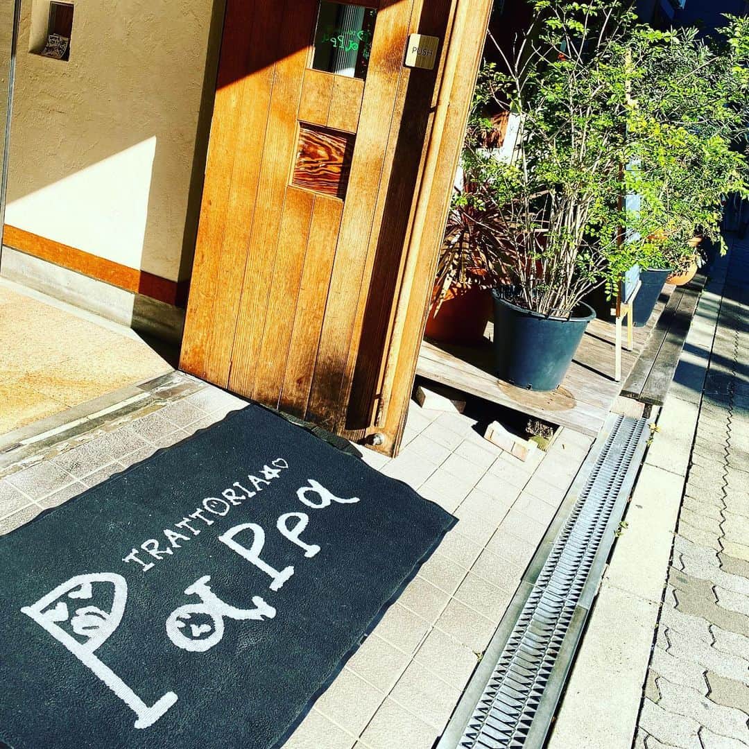神谷ゆう子さんのインスタグラム写真 - (神谷ゆう子Instagram)「🐟🍝🍮  #大阪グルメ#大阪イタリアンランチ #新町グルメ  #パスタ#イタリアン #魚が美味しいイタリアン #シェフが毎日美味しい魚を仕入れてます。#カルパッチョ #永遠に食べられます #お昼から贅沢でした」12月11日 18時01分 - yuko_kamitani