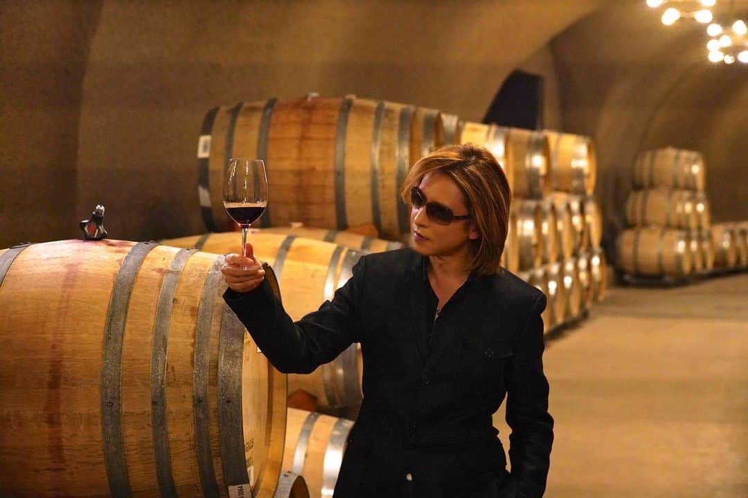 YOSHIKIさんのインスタグラム写真 - (YOSHIKIInstagram)「Did you try my wine @ybyyoshiki ?  みんな飲んだ？！  http://ybyyoshiki.com/  #wine #ybyyoshiki #yoshiki #xjapan #mondavi #napa #russianriver #cabernetsauvignon #pinotnoir #chardonnay」12月11日 18時34分 - yoshikiofficial