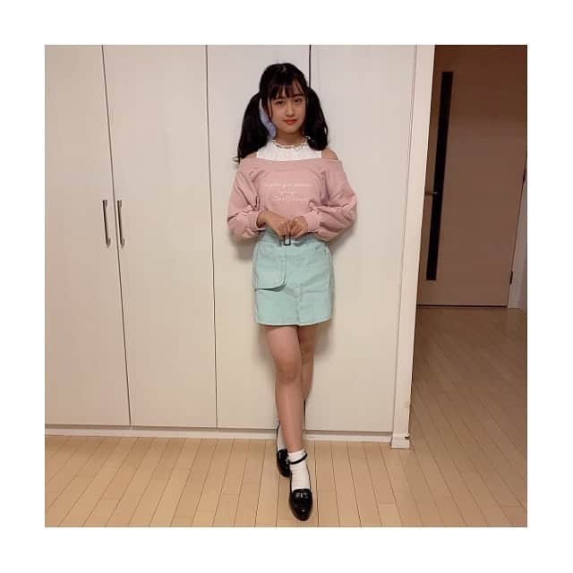 森華音のインスタグラム：「こんばんは！！ ・ ・ laylalaylaさんのコーデ👗 パステルカラーでとっても可愛い💕 スカートもハイウエストで脚長効果抜群だよ！ ・ ・ ・ ・ ・ ・ ・ ・ ・ ・ ・ ・ #シブサン #のんのん #プラチナムプロダクション  #laylalayla  #コーデ #cuugal #キューガル」