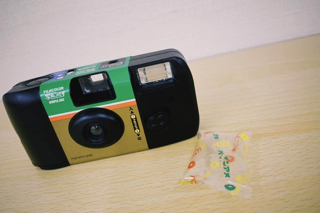 上村謙信/KENSHINさんのインスタグラム写真 - (上村謙信/KENSHINInstagram)「写ルンですが写ってるんです。 with飴のゴミ」12月11日 18時57分 - kenshin_stagram0708