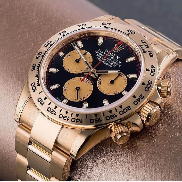 Daily Watchさんのインスタグラム写真 - (Daily WatchInstagram)「Love this Rolex Daytona in Gold. Do you agree? 🔥 Photo by @thewatchclub」12月12日 4時39分 - dailywatch