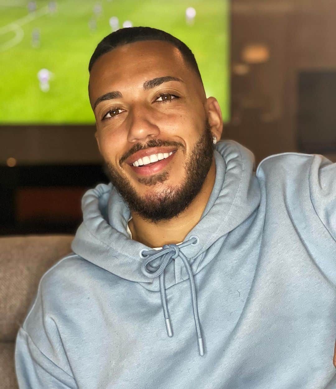 ルベン・ヴェソのインスタグラム：「📸😄」