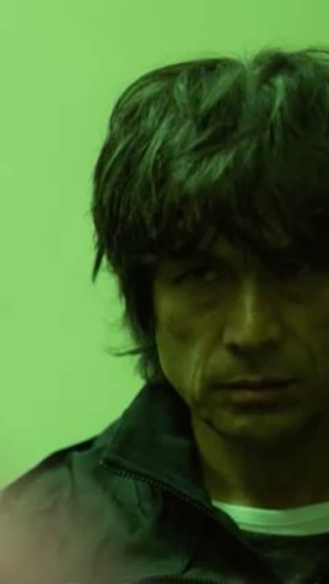 連続ドラマW コールドケース ～真実の扉～のインスタグラム：「奇跡の少年を殺したのは誰だー  #WOWOW 開局30周年記念作品「#連続ドラマW　#コールドケース３ ～真実の扉～」  シリーズ史上初の試みとなる前後編で構成され、衝撃的なラストで幕を閉じた第１話「鼓動（前編）」… いよいよ注目の第２話「鼓動（後編）」が明日夜22時放送‼️ その前に第１話もおさらいできる見どころ映像をチェック👀✨  #初回から飛ばしております #おかげさまで絶好調 #ありがとうございます #江口さんの存在感ハンパない #鍵を握る緒形さん #怪しすぎるぞ井之脇さん #高木に一体何が #止めてくれ百合 #止められるのか百合 #犯人は一体誰だ #いよいよ明日 #TVの前に集合 #みんなで盛り上がろう #見られるのはWOWOWだけ」