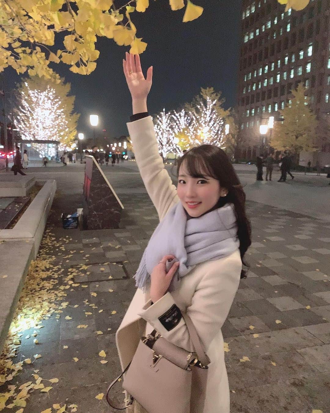 𝐇𝐈𝐍𝐀𝐊𝐎のインスタグラム：「❤️﻿ ﻿ クリスマスまで2週間🥺🎄﻿ 新年まで3週間😳‼️﻿ 毎日あっという間💎🙄﻿ やり残したことがないように﻿ 2020年駆け抜けたい一心です🥰⭐️﻿ ﻿ ﻿ 🎄✨パレスホテルの﻿ マロンシャンティー今年３つめ﻿ あまりにも美味しすぎる🥺💝﻿ ﻿ ﻿ ﻿ #丸の内イルミネーション ﻿ #丸の内グルメ #丸の内カフェ ﻿ #パレスホテル東京 ﻿ #アフタヌーンティー﻿ #イブニングティー ﻿ #マロンシャンティイ ﻿ #マロンシャンテリー ﻿ #東京駅グルメ #東京ディナー」