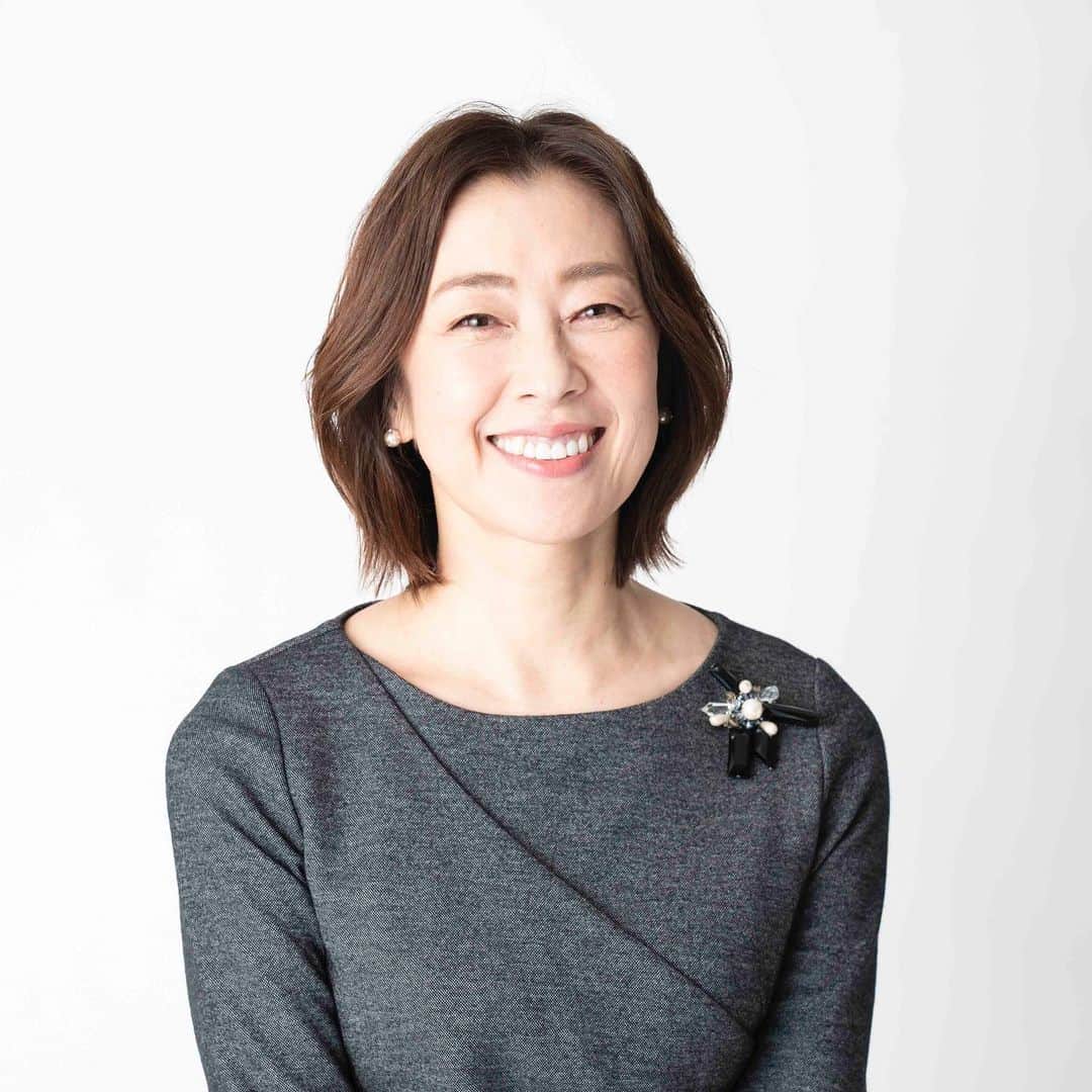 小西美穂のインスタグラム：「こちらは新著の表紙写真として、 最後まで候補に残っていた未公開の写真！  #報道キャスターが現場で学んだ42の仕事術 #光文社 #本　#新刊 #日本テレビ #小西美穂 #こっちも好き #本作りは楽しい」