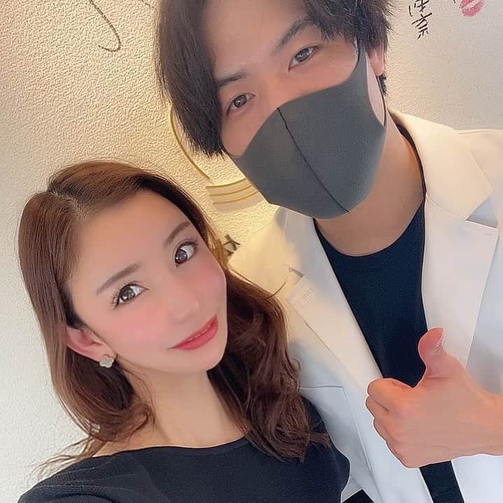 美容整体師川島さん。のインスタグラム：「ミセスアース日本大会出場の チヒロさん💃🏼 @chirolu626  . 身体と小顔のメンテナンスで 毎回サポートさせてもらってます😁 . #整体Filament #整体 #美容 #小顔矯正」