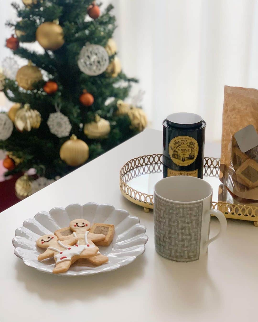 のインスタグラム：「🎄🦌✨ マリアージュフレールのルイボスティー おいしい ☕️  곧 크리스마스 :) #stayhome」