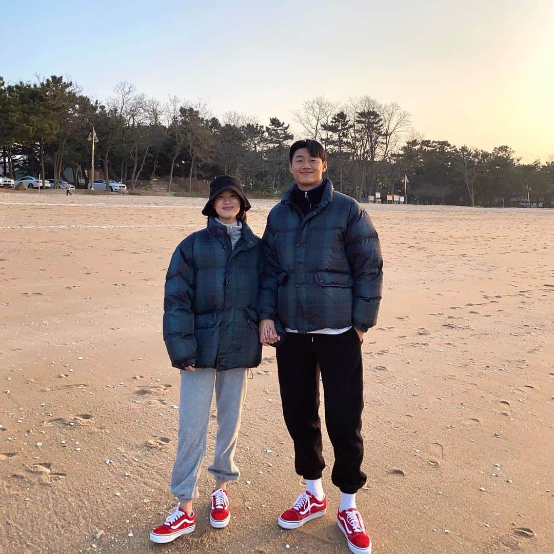イム・ジンウのインスタグラム：「내 가족👫🏻 愛惟一人61586NW💎🏖 - #건강하게 #행복하게 #재밌게 #멋지게」
