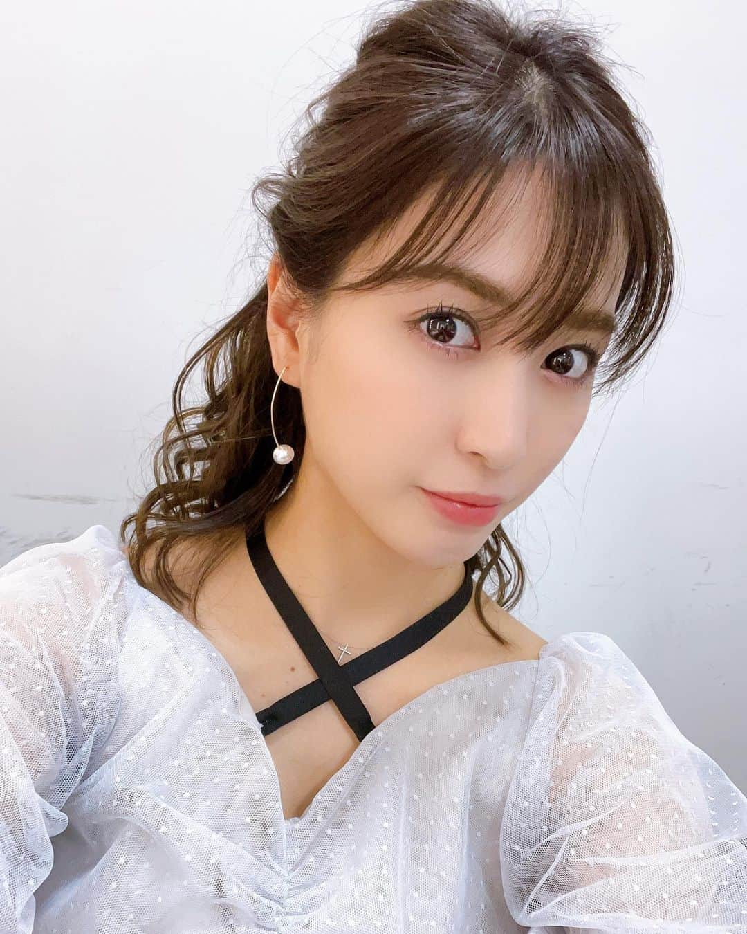 大島麻衣さんのインスタグラム写真 - (大島麻衣Instagram)「みぎひだり。 ヘアスタイルおきゃわ🥺 髪伸びてきたから色んなスタイルできて嬉しい🤩 #hiarstyle  #styling」12月11日 22時53分 - maioshima911