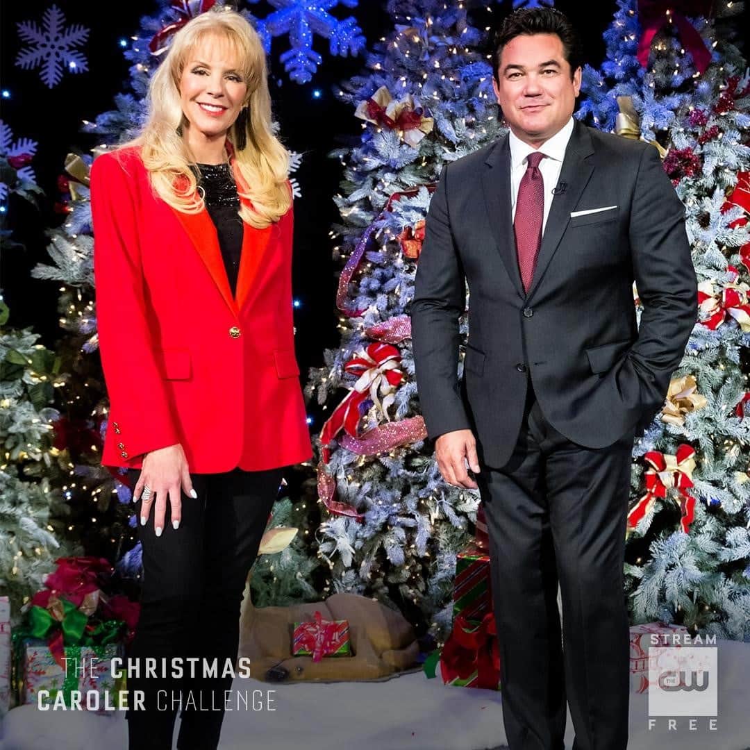 The CWさんのインスタグラム写真 - (The CWInstagram)「The Christmas Caroler Challenge airs tonight at 8/7c! Stream tomorrow free only on The CW.」12月11日 23時00分 - thecw