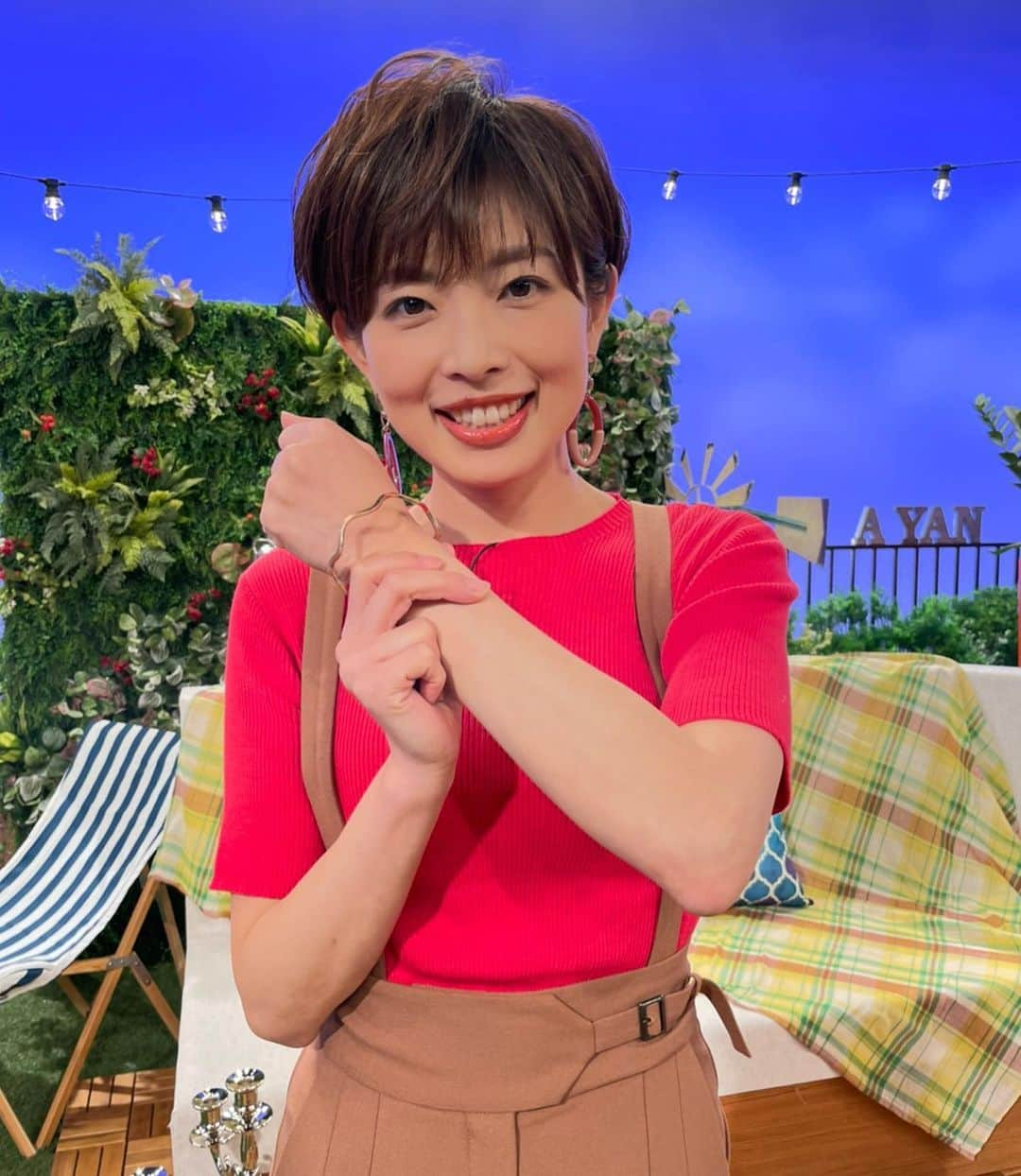 林マオさんのインスタグラム写真 - (林マオInstagram)「a-yanご覧いただいたみなさん、 ありがとうございましたぁ〜！  やっぱり生放送はドキドキしますね！ でも、楽しかった〜！！  つるのさん、良い人で、爽やかで… なんだろう、あの安心感 もっとお話聞きたかったのに、 時間が無くて…😭  また来て頂きたいなぁ〜  a-yanでご紹介した情報は、 番組ホームページをご覧ください✨ プロフィール欄に貼っておきます！  本日のアクセ❤️ #@soa.jp  大ぶりのピアスは、 顔を小さく見せてくれる…  気がするから好きだなぁ😋  #つるの剛士さん #a-yan #anna #読売テレビ」12月11日 23時36分 - maohayashi_ytv