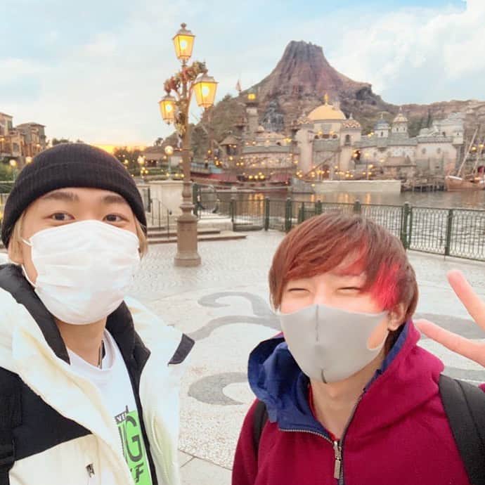 のインスタグラム：「ディズニー！ただいま！ インスタ投稿もただいま！  #ディズニー  #ディズニーシー」