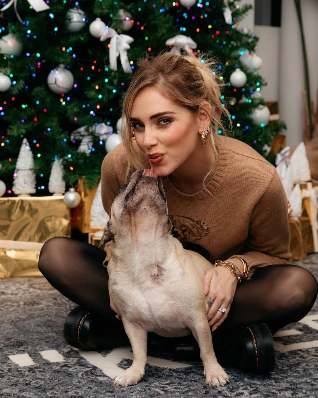 キアラ・フェラーニさんのインスタグラム写真 - (キアラ・フェラーニInstagram)「Me and my babies ❤️」12月12日 1時27分 - chiaraferragni