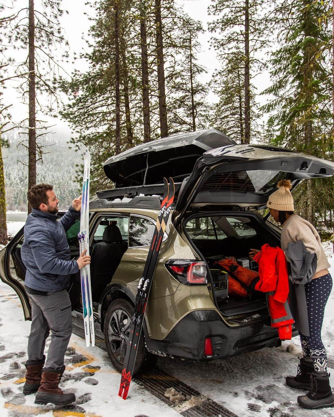 REIさんのインスタグラム写真 - (REIInstagram)「Hop in—let's share some outdoor cheer! In partnership with our friends @subaru_usa, we teamed up with @she_colorsnature, @brooke.froelich and @jennybruso to surprise their loved ones with a spontaneous holiday adventure and gifts for getting outside. Keep an eye out, and over the next few weeks we’ll share their stories. #REIpartner  Note: These adventures were previously captured in partnership with REI and Subaru in compliance with local COVID-19 guidelines. Please check and comply with your local guidelines before heading outdoors. #RecreateResponsibly」12月12日 2時02分 - rei