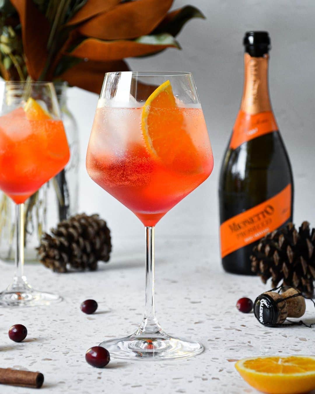 Mionetto USAさんのインスタグラム写真 - (Mionetto USAInstagram)「Only count the happy hours. Check out this Spiced Orange & Cranberry Winter Mionetto Spritz from @elisetriestocook . . . . #Mionetto #Prosecco #Mionettoprosecco #spritz #aperol #cocktail #cocktails #mixology #holidays #holiday #food #aperitivo #appetizers #yummy #delicious #happyhour #toast #foodie #yummy #drinks #sparklingwine #wines #weekend #friday #tgif」12月12日 2時04分 - mionettoproseccousa
