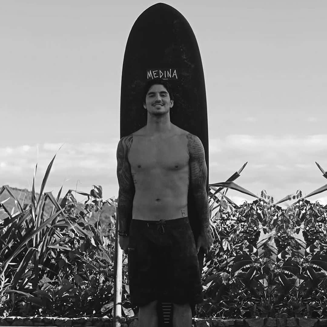 ガブリエル・メディーナのインスタグラム：「@medinasoftboards ll 7’0” 21 1/2 53L」