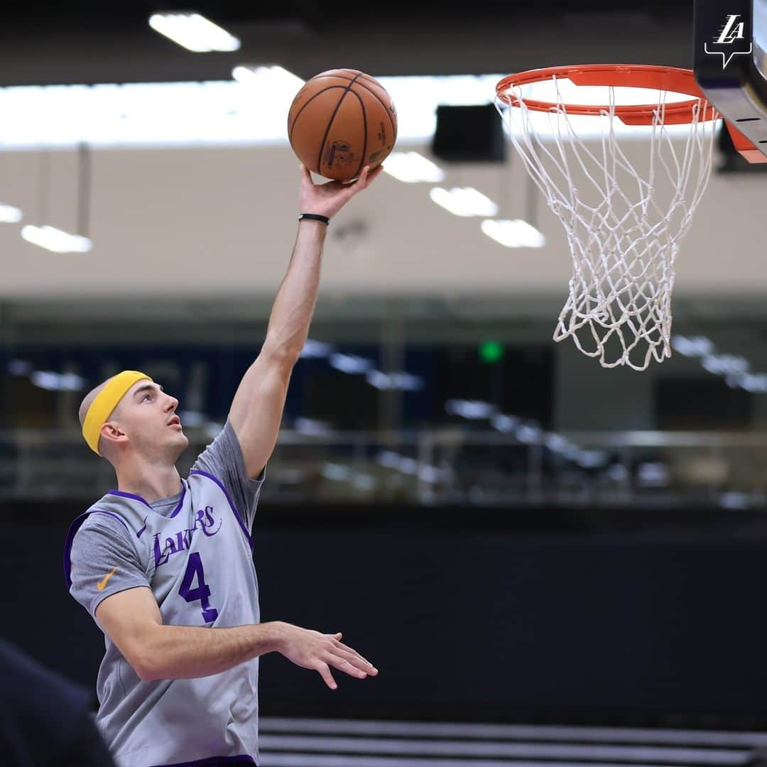 Los Angeles Lakersさんのインスタグラム写真 - (Los Angeles LakersInstagram)「Ready for our return to @staplescenterla tonight 🔥🔥🔥」12月12日 3時02分 - lakers